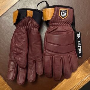 Hestra Size 9 Fall Line Ski Gloves 
Burgundy Leather
New, not used
